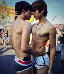 Cute Couples 5b1fcf9baff63.jpg