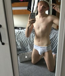 Boys Showing Off 5b20464fe5f9f.jpg