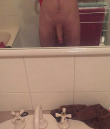 Boys Showing Off 5b2046c3c4fa2.jpg