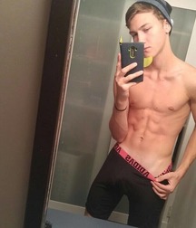 Cute looking boys 5c7ad35e01b7d.jpg