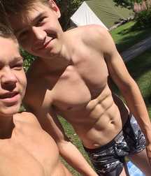 Cute looking boys 5c7ad3800798a.jpg