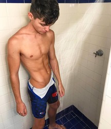 Cute looking shirtless boys 5c858068700ea.jpg