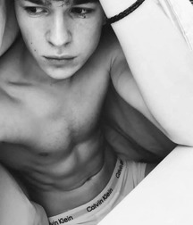 Cute looking shirtless boys 2 5c8581393e2b8.jpg