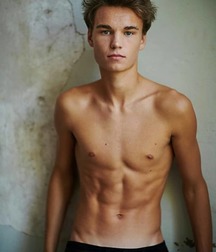 Cute looking shirtless boys 2 5c85813ca0d66.jpg