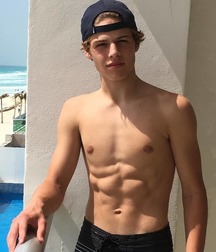 Cute looking shirtless boys 4 5c8aae745f639.jpg
