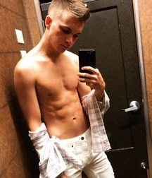 Cute looking shirtless boys 5 5c8aae7ca8736.jpg