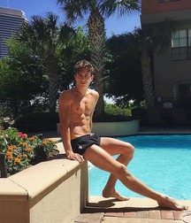 Cute looking shirtless boys 5 5c8aaea98419f.jpg