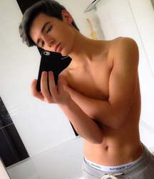 AA - Boys! 5b985a3adb1c2.jpg