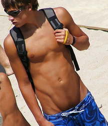 AA - Boys! 22 5c7af813c75af.jpg