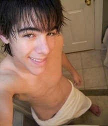 AA - Boys! 39 5d189f63b0a22.jpg