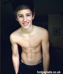 AA - Boys! 44 5d3cc5c0e28bd.jpg