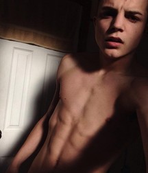 AA - Boys! 45 5d45fa504a648.jpg
