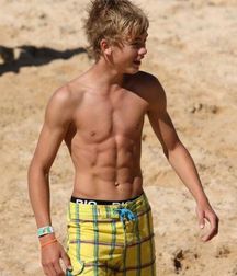 AA - Boys! 46 5d4f26d9d2d8b.jpg