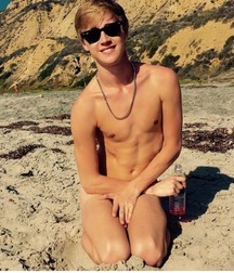 AA - Boys! 51 5d90c3323a656.jpg