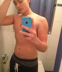 AA - Boys! 54 5da22cc507e95.jpg
