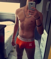 AA - Boys! 55 5da3a0ade25d5.jpg