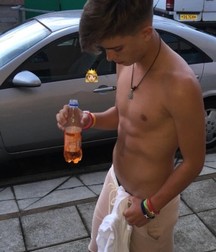 AA - Boys! 59 5db6042a9f21a.jpg