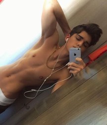 AA - Boys! 60 5dbe07b314e01.jpg