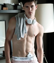 AA - Beautiful boys! 1 5dd94ec9c3985.jpg
