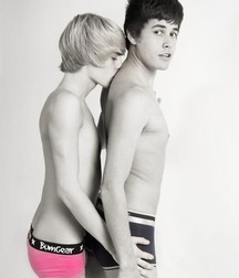 AA - Boys! 69 5de325ae2aba9.jpg