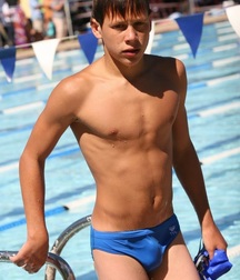 Sexy Speedos 5ba9fe4b2948b.jpg
