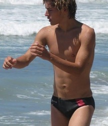 Sexy Speedos 5ba9fe64c15b5.jpg