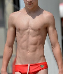 Sexy Speedos 5ba9fe6a52f5a.jpg