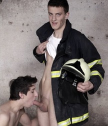 Firemen Hot For Hosing 5cac566fc743c.jpg