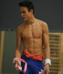 Admirable Athletes  5cb5b41735828.jpg
