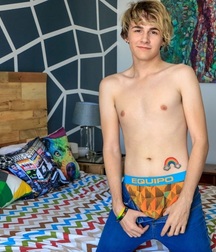 Sexy Solo Studs 5d699747d8cd1.jpg