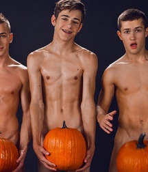 Pumpkin Pleasures 5db659a90926e.jpg