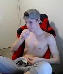 abricosa model cam boys porn 614f2257ac3b4.jpg