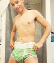 Little Diaper boy  5b1f609cc3977.jpg