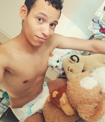 Little Diaper boy  5b1f64a01168d.jpg