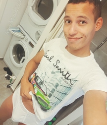 Diapered boy MiniMaxKiddo (3)
