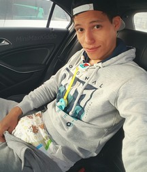Diaper boy wetting his pants 5b21745e005e1.jpg