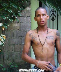 Manuel 5b37b37250c8c.jpg
