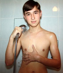 Valentin 5b37b4a54f057.jpg