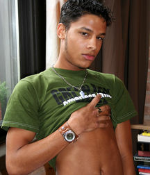 Aron 01 5b5d8d08d0129.jpg