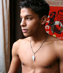 Aron 01 5b5d8d17a776d.jpg