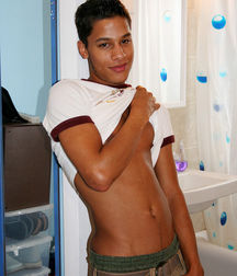 Aron 2 5b5d8dbd0a2cc.jpg