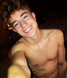 sweet selfies 01 5b82ee8431fbb.jpg