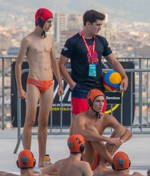 boys in speedos 5b938f38eb5ba.jpg