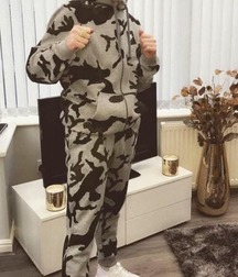 sexylads1 5b2cc14784644.jpg