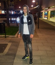 hotterlads4 5b2b6e36bb588.jpg