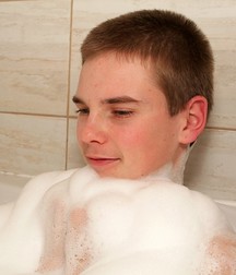 Boy In The Bath 5b564bb6de8e9.jpg
