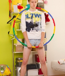 Kinky Kevin in his sexy shorts 5b56895acd6a6.jpg