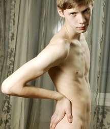 Sexy Skinny Twink Justin 5b56babf01f4f.jpg