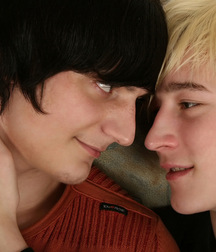 Two Beautiful Twinks In Love 5b576a09dd129.jpg