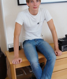 Uploaded by:emotwink 5b577531309b9.jpg